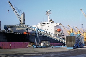 B&W mobile shiploader