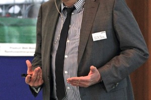Professor Horst-Michael ­Ludwig informed the participants at Dornburger Construction Materials Themes about durable building and the significance of environmental declarations