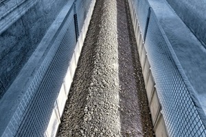 4 Clinker transport with a pan conveyor type KZB