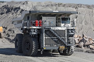 The Liebherr T 264 has a payload of 218 t and is powerd via diesel electric wheel motors