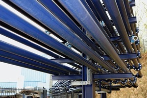 8 Pressure transmitters in the pipe (right-hand margin)