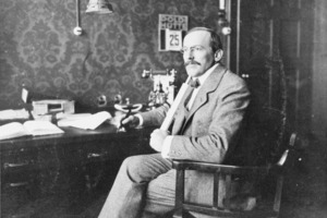 1 The founder Max Maag