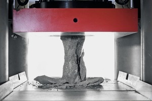 3 Compressive strength test of ultra high performance concrete (UHPC)