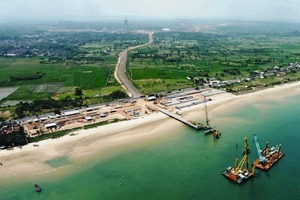 13 Construction of the Tuban cement plant