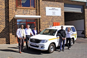 The Southern Africa team in front of its new offices: Additional service technicians and sales staff have rounded out the team