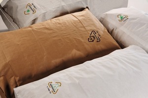 1 Paper sacks with the Repasack symbol as a “return ticket”