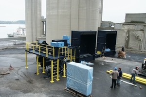 2 Mounting docking stations for automatic discharge