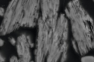 7 SEM photograph of a polished thin section of burnt kaolinite particles – left: muffle kiln; right: flash calciner