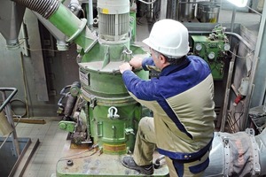 3 Pilot plant mill, LM 3.6/2 with two standard grinding rollers