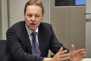 Dr. Detlev Rose, CSO of Beumer Group GmbH & Co. KG explained, that customers are now also increasingly asking for all-in system solutions