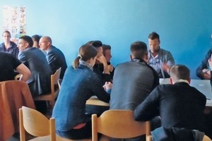 6 The individual speakers acceded to quizzing in small speed-dating groups