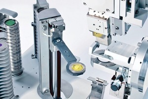 Modern X-ray powder diffractometer with pneumatic shutters and beam attenuators