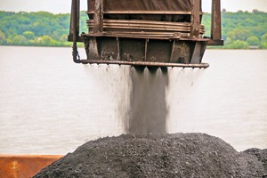 2 The DB-R creates a circular curtain with millions of 50-200 micron sized droplets, which absorb the dust particles and pull them to the ground