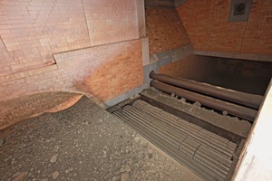 7 Intermediate roller crusher