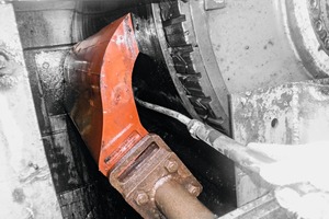 2 The SHD Series was developed for super heavy-duty applications, with structural steel components to prevent bending of the main frame