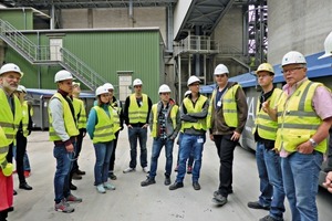 5 The students lavished praise on the ­Dyckerhoff guides for their expert tutelage