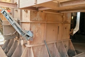 2 Riser duct, showing four brakes