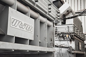 4 Neatly arranged: Two Weima Powerline 3000 secondary shredders