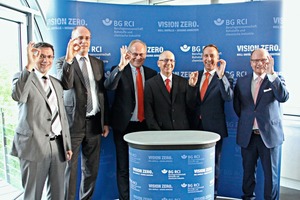 Standing together for more workplace safety (from left): Helmut Ehnes, Prevention Manager at BG RCI; Christoph Weise, BVK Syndic; Martin Ogilvie, BVK Managing Director; Hans-Peter ­Thomas, BVK Workplace Safety Committee Chairman; Ulrich Meesmann, Member of BG RCI Executive Board; and Wolfgang Pichl, Head of BG RCI Division 1 Raw Materials – Building Materials