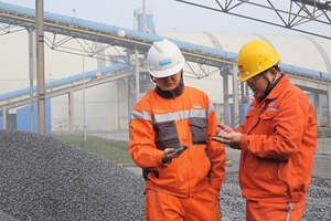 3 The performance of the plant is continually checked, with both the size and shape of the sized aggregate being important to the overall process