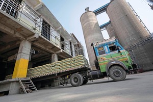 17 Autopac bag loader