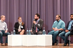 1 In a first panel discussion, the former Nanocem-funded researchers Arnaud Muller, Vanessa Kocaba, Luis Pegado and Luis Baquerizo (from left to right) exchanged ideas and views with Lukas Neumann (centre)