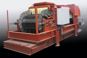 20 Aumund weigh feeder with spillage returns