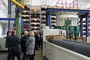 4 A 12-spout packer built for a customer in Bolivia was demonstrated live