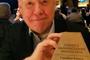 Thomas Nagel, Chief Digital Officer atClaudius Peters receives the award in Las Vegas