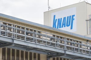 The fibreboard production is supplied with stucco from the gypsum plant via a specially built pipe bridge