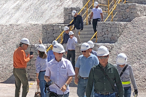 6 The production capacity of Padre Bueno amounts to 300000 t/a (calcining) and 150000 t/a (hydration)