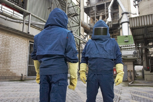 Especially for the high temperatures reached in cement production, Mewa has developed its “Exclusive Cement” collection