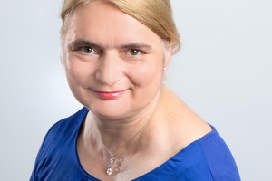 Dr. Petra Strunk