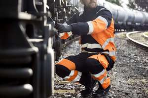 4 The Vis-Line I + II is also available in fluorescent orange, as a multicomponent blend