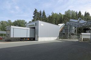 2 The BG OptiBulk unloading station is equipped with a special housing, which protects the environment from dust escape and the material from environmental stress