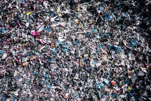 The shredder developed by Vecoplan especially for RDF processing sets standards in the field of RDF.  The system is designed for maximum throughput with a high performance cutting system. It offers the highest availability. It operates energy efficient and delivers high quality, homogeneous output.- Industrial waste- Overproduction- Bulky waste- Large packaging- Non-sorted industrial waste