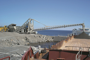 4 With the Samson Stormajor® mobile ship loading is possible even under the tightest of conditions