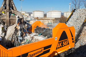 1 Technological innovation in action: Doppstadt‘s AK series facilitates the shift from fossil fuels to refuse-derived fuel in cement manufacturing