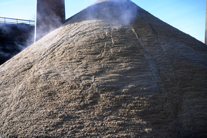 Blast furnace slag for CO2-reduced cement production