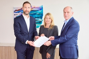 From left to right: Daniel Schützenauer (Managing Director, Sico Technology), Nina Dohrau (Managing Director, aws Mittelstandsfonds) and Walter Nadrag (Founder and Managing Director, Sico Technology)