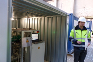 Dr. Max Wiesehahn presented the newly constructed pilot plant for CO2 capture during the excursion