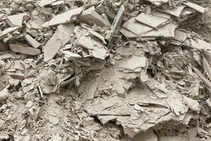 1 Gypsum is an indispensable raw material for the construction industry, producing several million t every year. Gypsum building materials can be found in almost every building. By processing gypsum residues and using recycled gypsum, valuable natural resources are conserved, landfill capacities are saved and, last but not least, environmental protection is actively supported