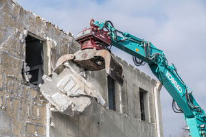 Removal of ETICS with EPS from a building