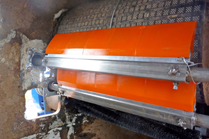 3 Larger than minimum head pulley diameter for adequate belt cleaning with two primaries and one secondary cleaner