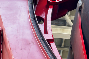 4 The connection between the gear ring and the furnace shell is made using leaf springs, which enable a flexible yet robust coupling